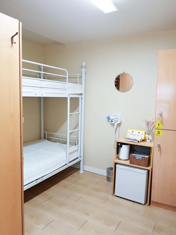 Gilbert Guesthouse โซล ภายนอก รูปภาพ