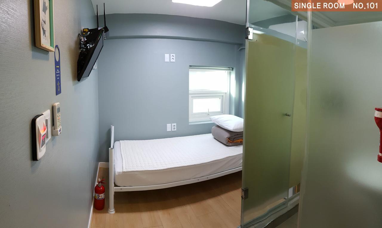 Gilbert Guesthouse โซล ภายนอก รูปภาพ